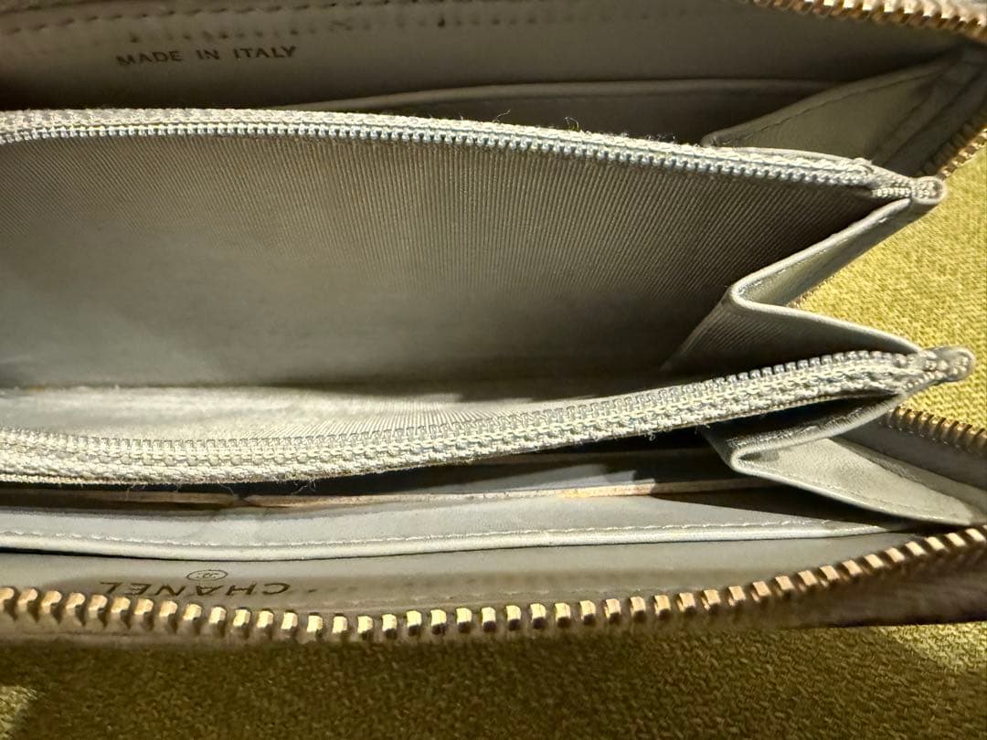 Y &H CHANEL ココマークラウンドファスナーパイソン