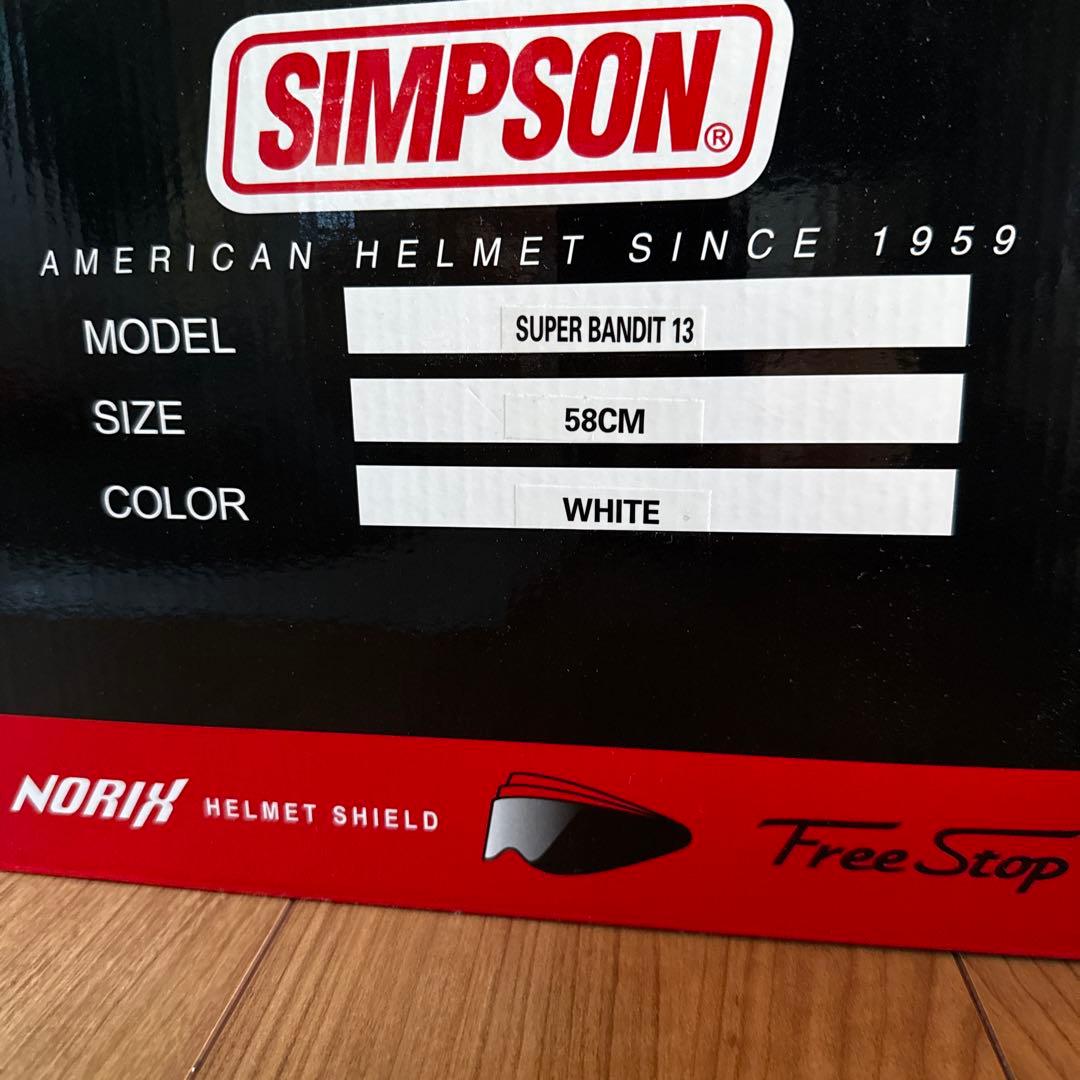 SIMPSONフルフェイスヘルメット（ホワイト）