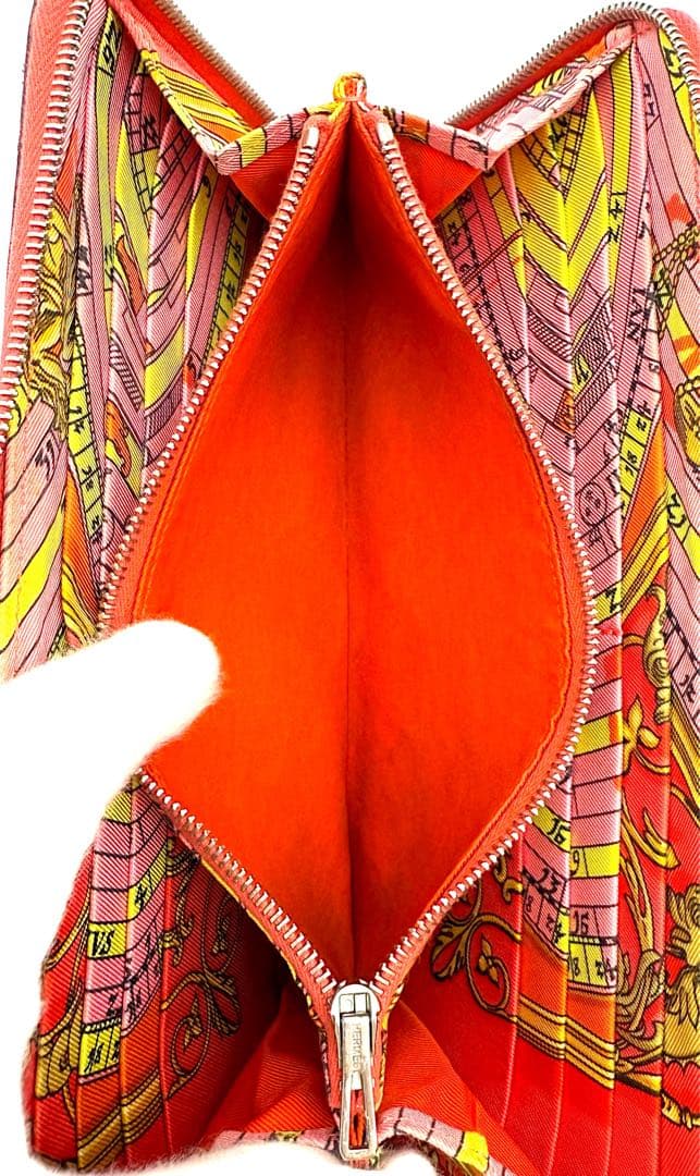 エルメス アザップ シルクイン ロング アザップロング ジップ 長財布