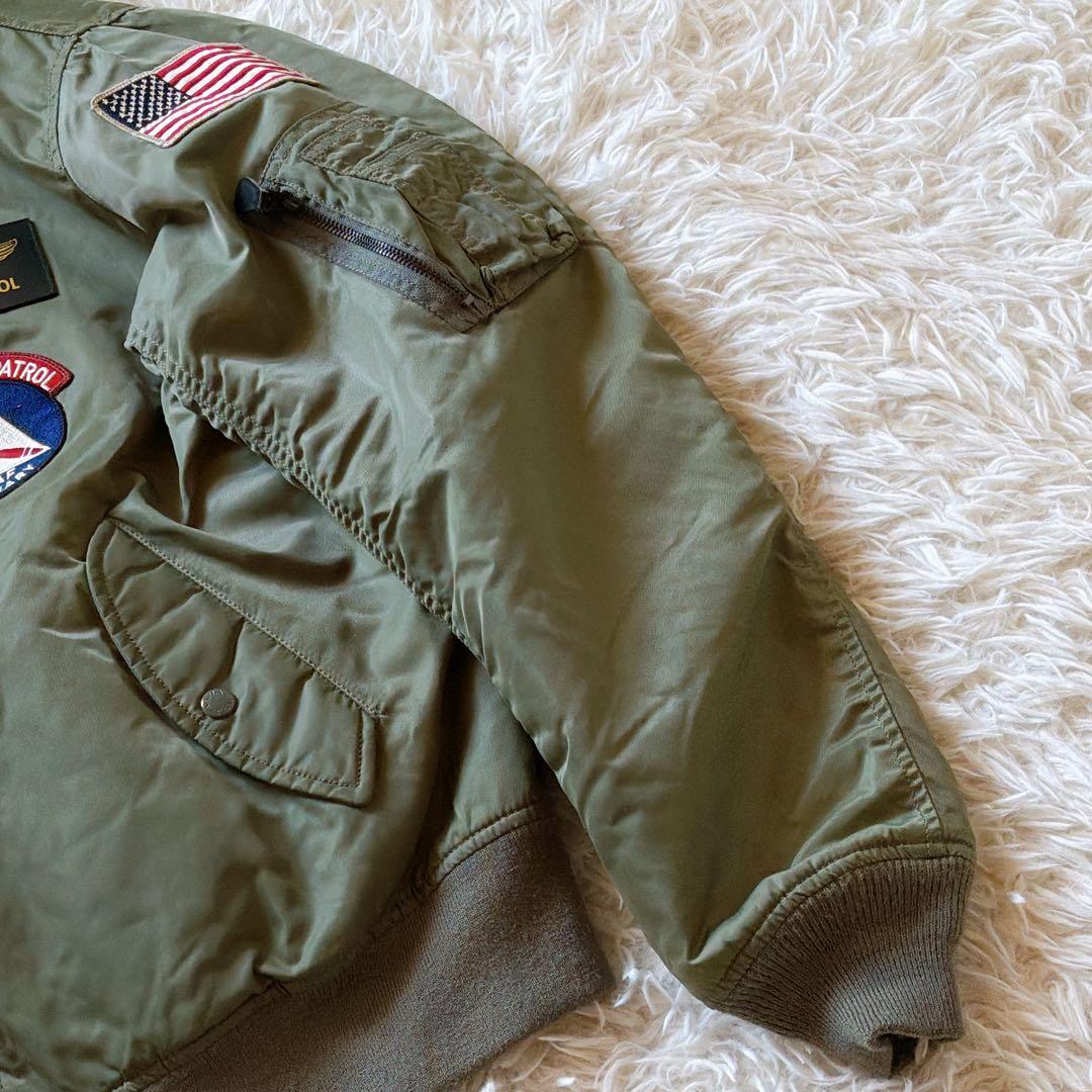 希少2XLサイズ AVIREX 中綿入り MA-1 フライトジャケット ワッペン