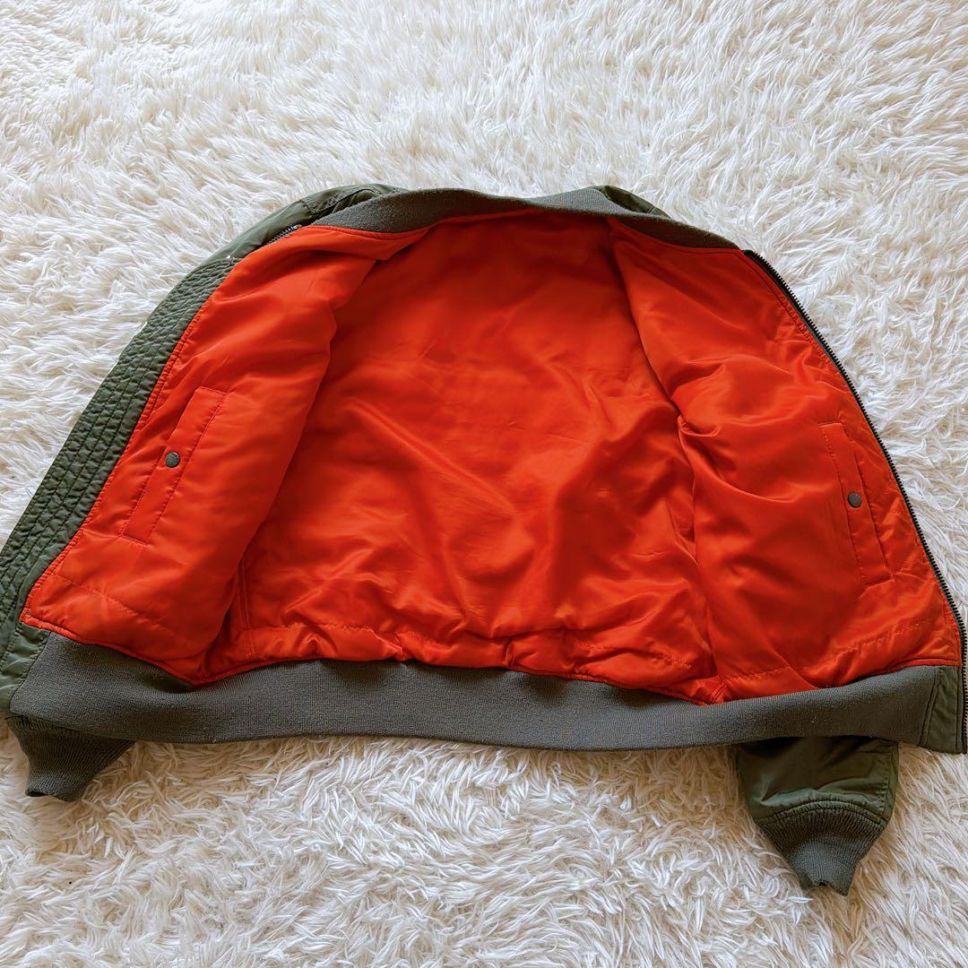 希少2XLサイズ AVIREX 中綿入り MA-1 フライトジャケット ワッペン