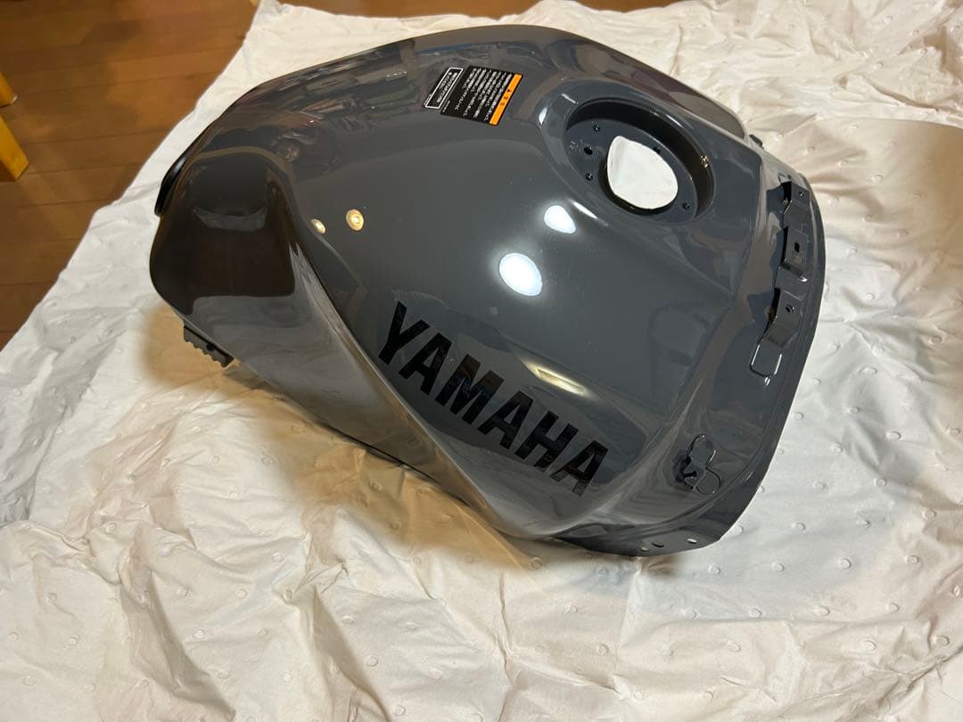 YAMAHA XSR900GP 純正タンク・タンクフロントカウル