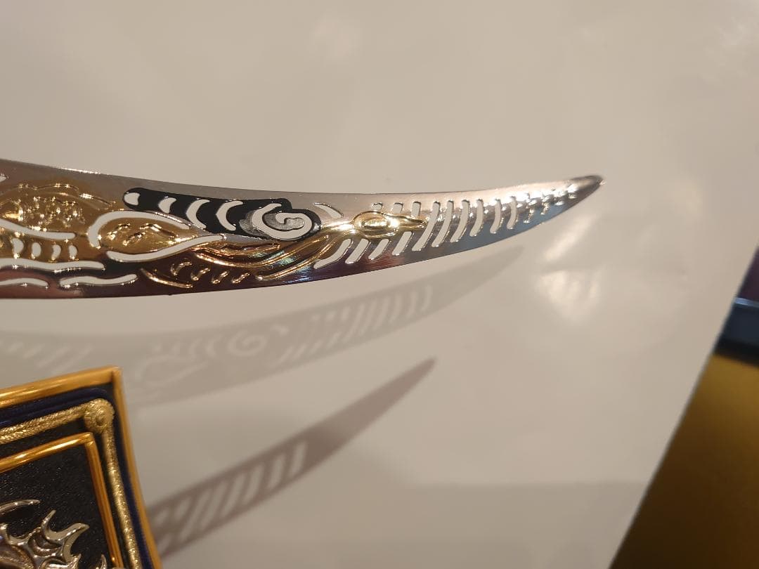 ●五月人形フルセット●　伊達政宗　金の透かし彫り三日月兜　金屏風セット