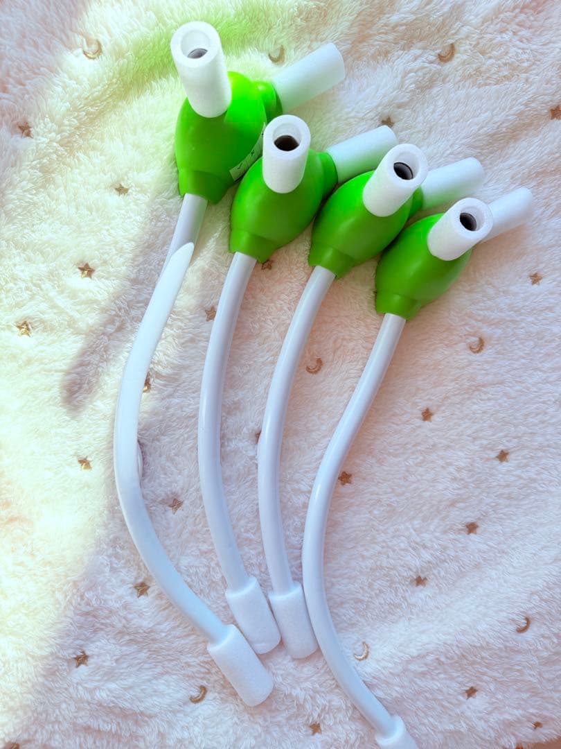 数回使用のみ　ファインディングニモ　ジャンパー　ジャンパルー