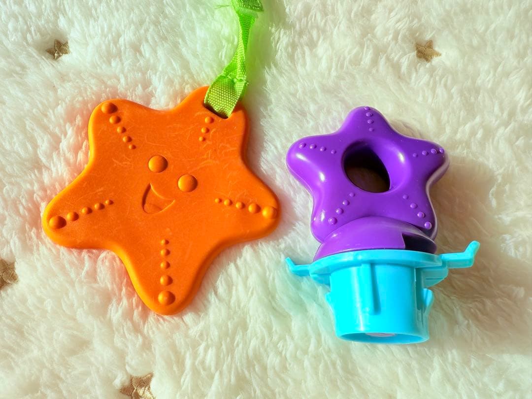 数回使用のみ　ファインディングニモ　ジャンパー　ジャンパルー