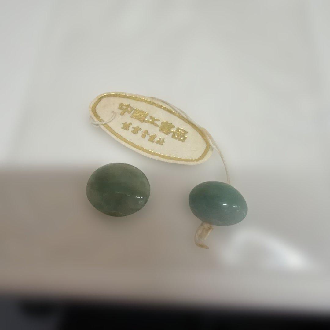 翡翠のリングとネックレスセット