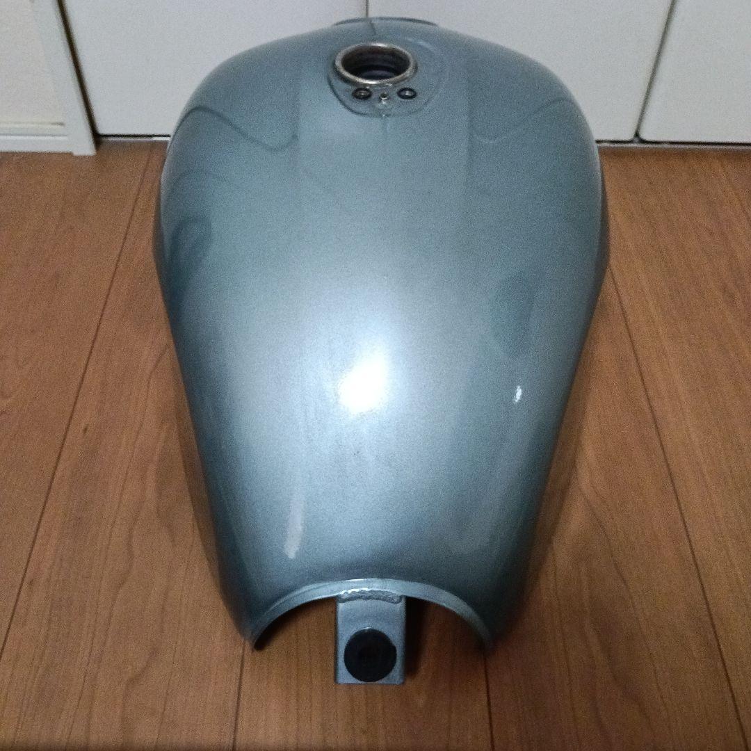 バイクタンク 　エストレヤRS用　リキッドシルバーメタリック　キャブレター車用
