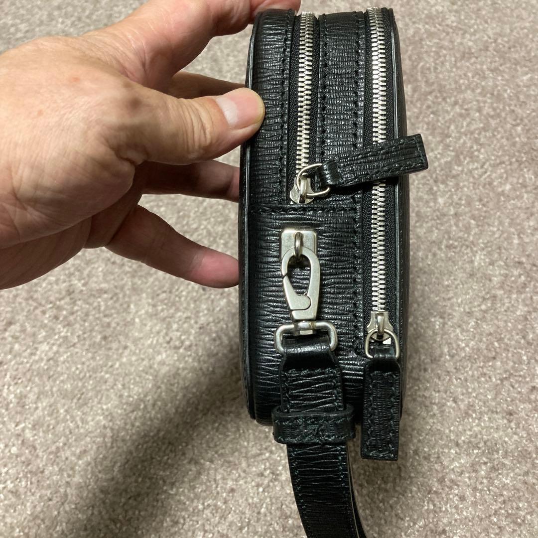 フェラガモ男性用セカンドバッグ(美品)