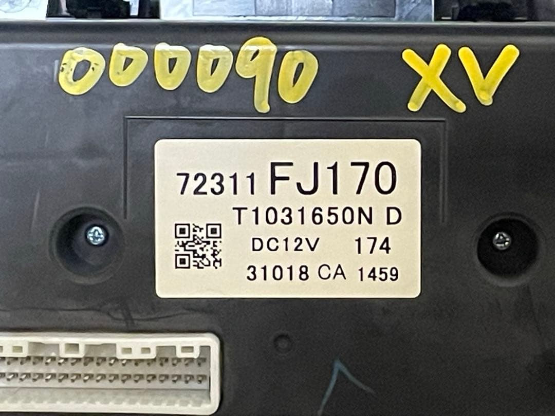 スバル純正 ピアノブラックエアコンパネル WRX S4 STI インパネ