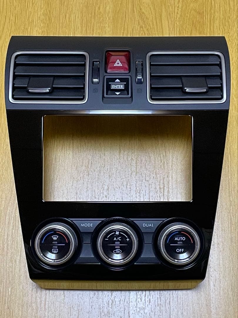 スバル純正 ピアノブラックエアコンパネル WRX S4 STI インパネ
