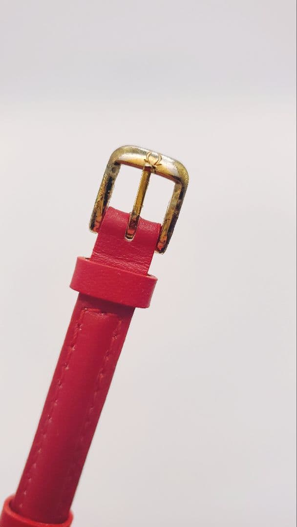 m*o様 年末限定。レディース　OMEGA オメガ　ゴールド/レッド 手巻き時計