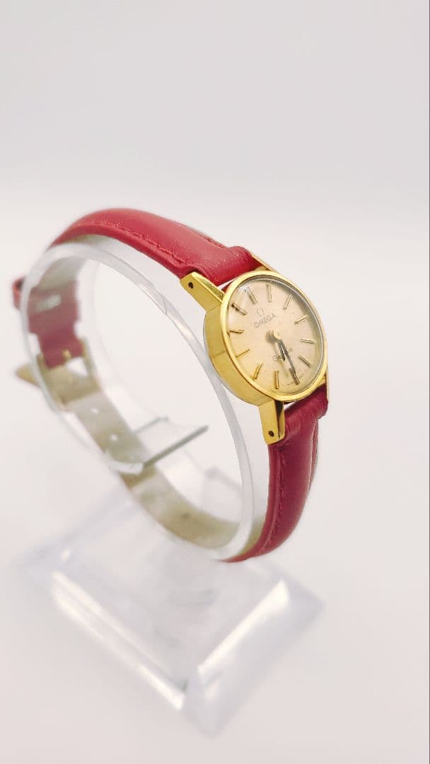 m*o様 年末限定。レディース　OMEGA オメガ　ゴールド/レッド 手巻き時計