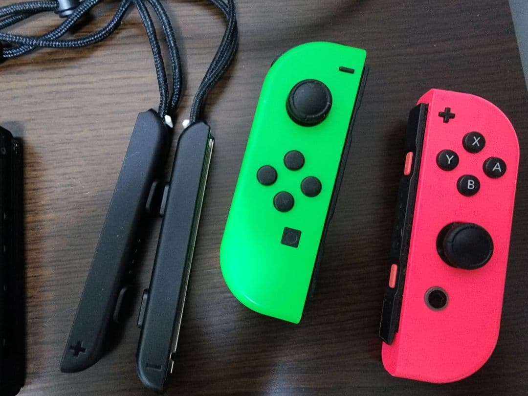 Nintendo Switch 本体+ジョイコン(ジャンク品)