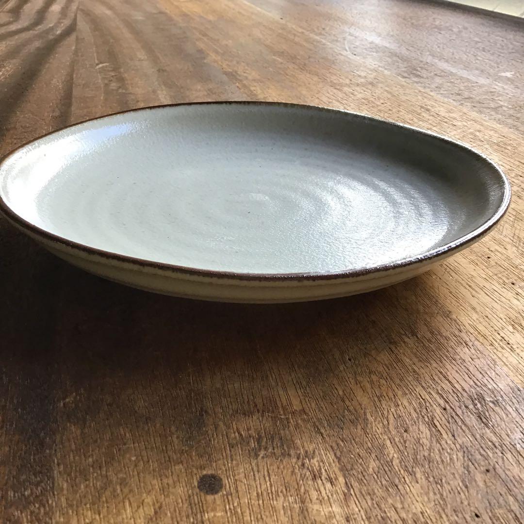 かおりんです。粉引茶渕ディナープレート7寸皿5枚・光沢かいらぎ浅鉢2枚
