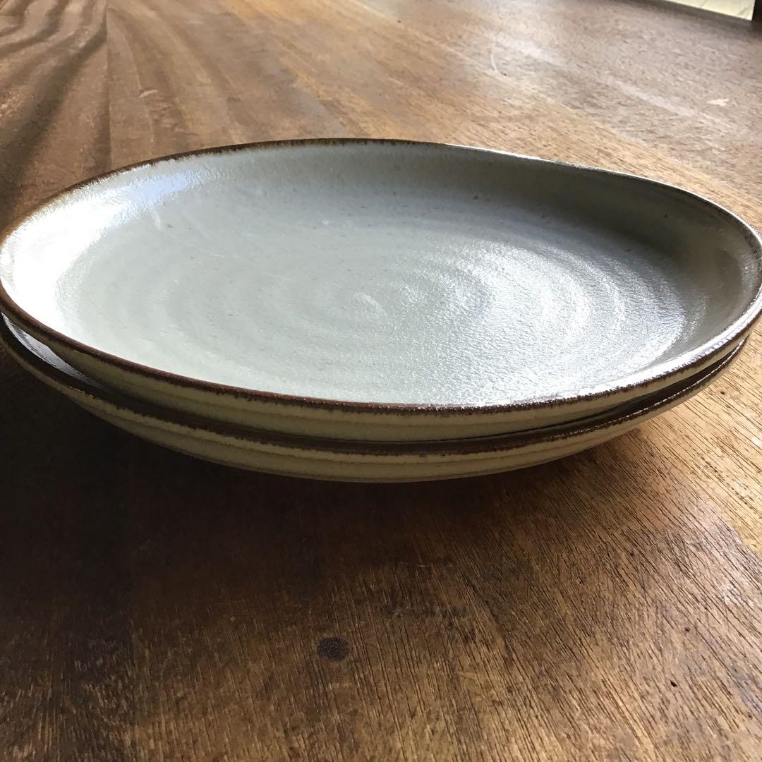 かおりんです。粉引茶渕ディナープレート7寸皿5枚・光沢かいらぎ浅鉢2枚