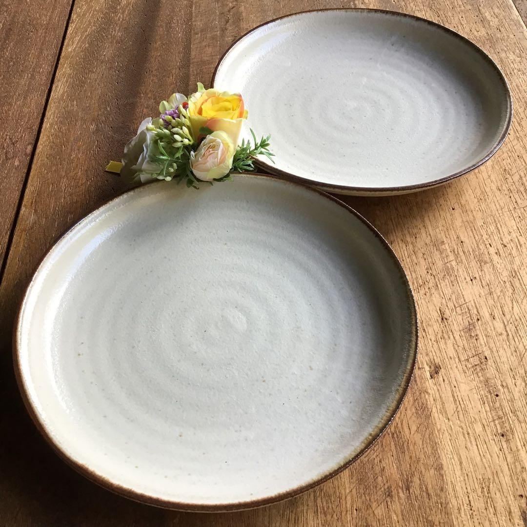 かおりんです。粉引茶渕ディナープレート7寸皿5枚・光沢かいらぎ浅鉢2枚