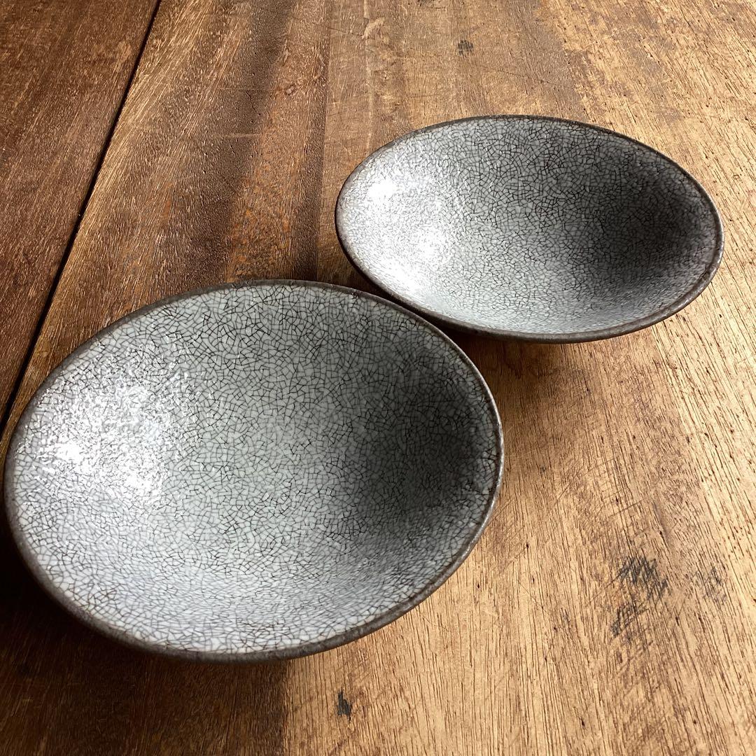 かおりんです。粉引茶渕ディナープレート7寸皿5枚・光沢かいらぎ浅鉢2枚