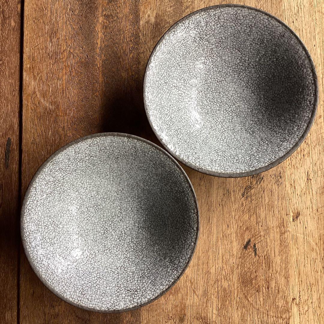 かおりんです。粉引茶渕ディナープレート7寸皿5枚・光沢かいらぎ浅鉢2枚
