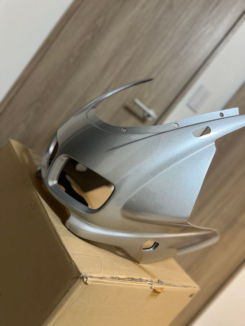 fz400 4yr 新品フロントカウル　(シルバー)