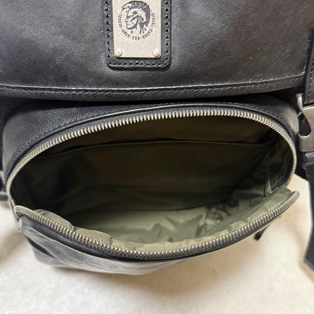 【DIESEL ディーゼル】バックパック　オールレザー　本革　ロゴプレート