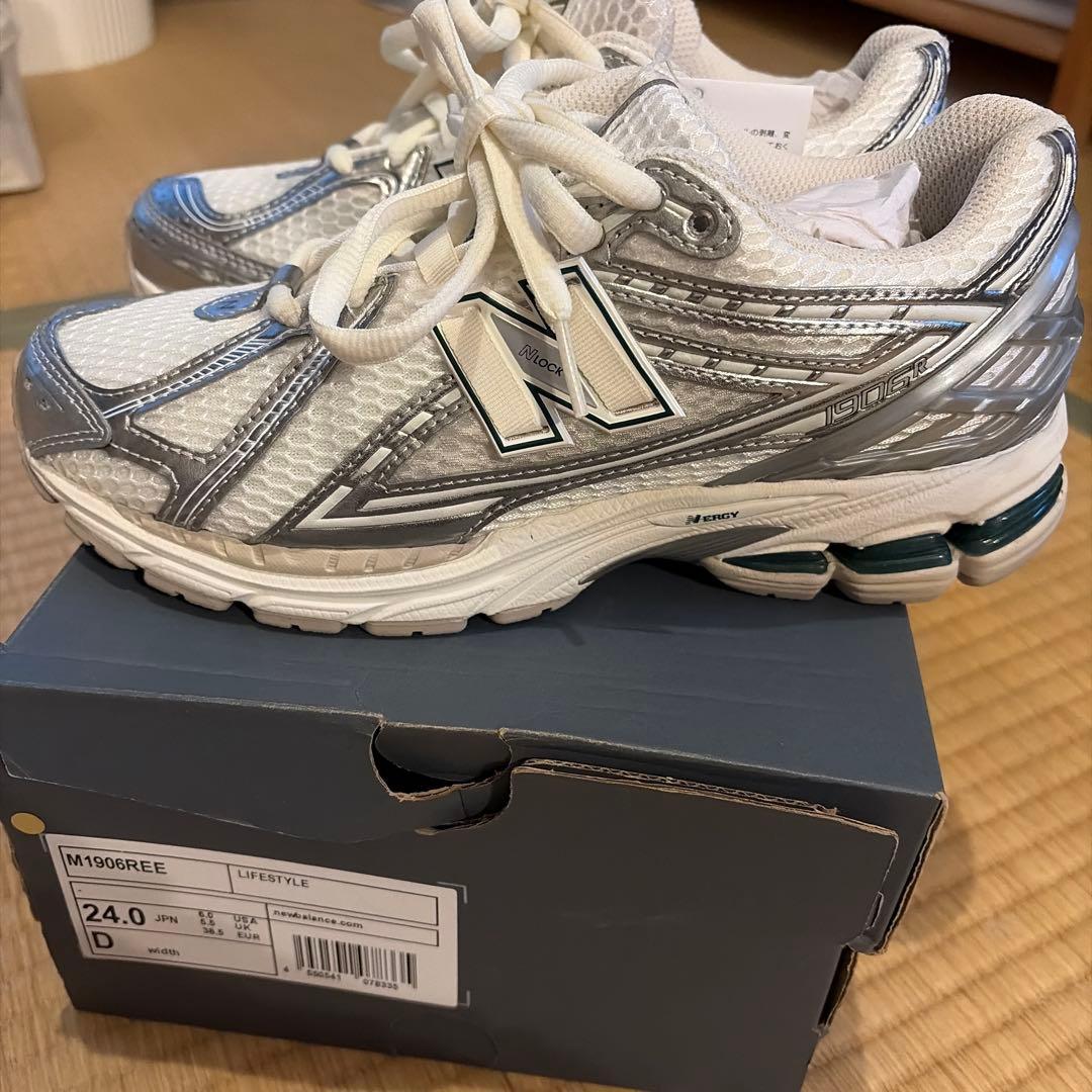 新品未使用品　国内正規品ニューバランス　M1906REE D