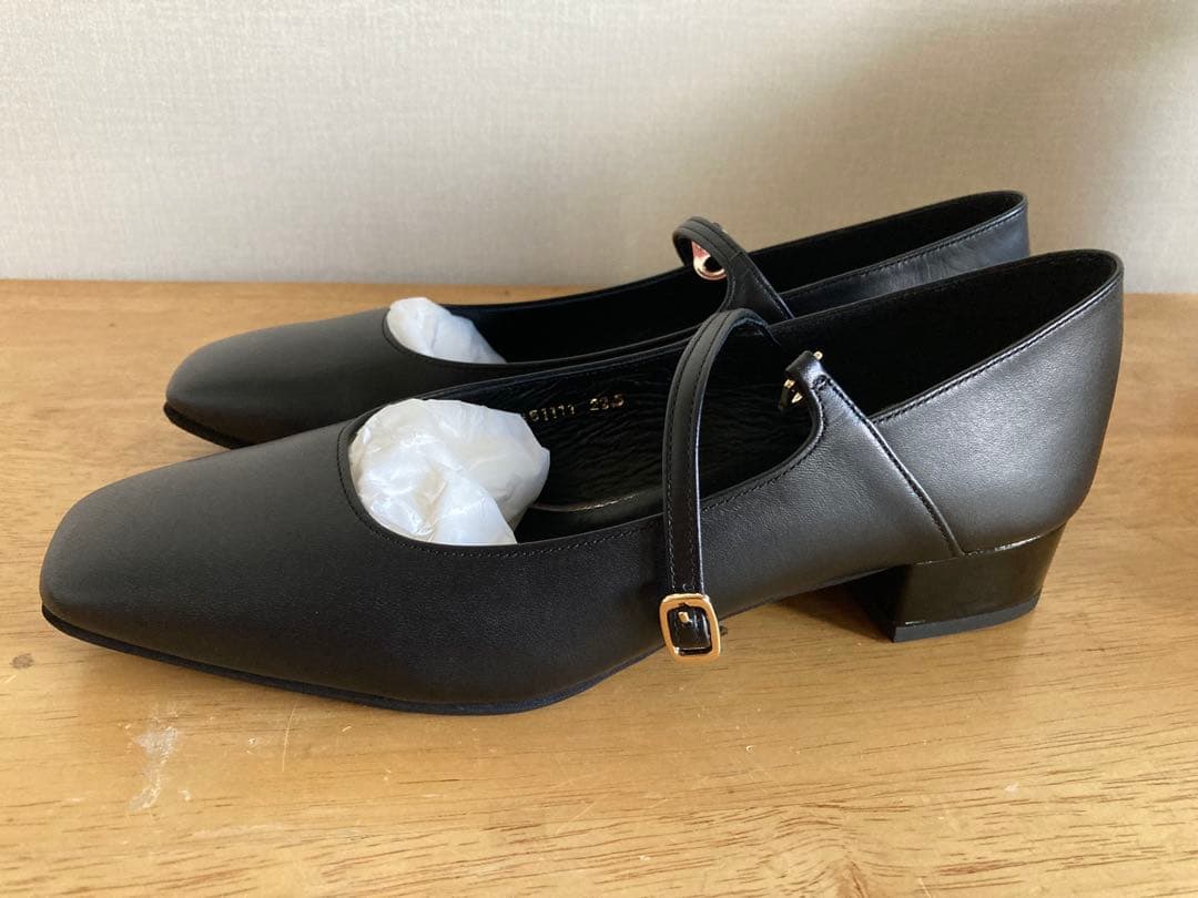 新品ヒミコ 【25SS】スクエアトゥメリージェーンパンプス/651111