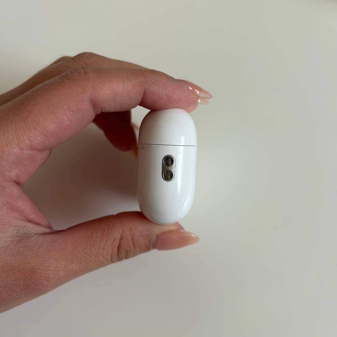 AirPods Pro 2 本体　充電ケーブル/イヤーチップ付