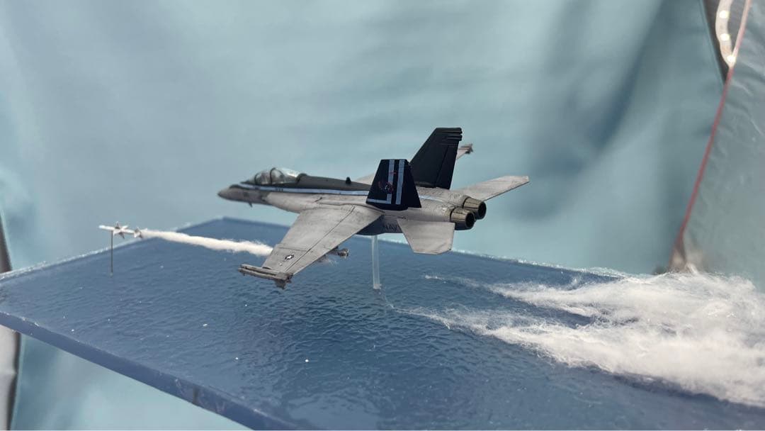 トップガン　マーヴェリック　F18 ミサイル発射　ジオラマ エフトイズ