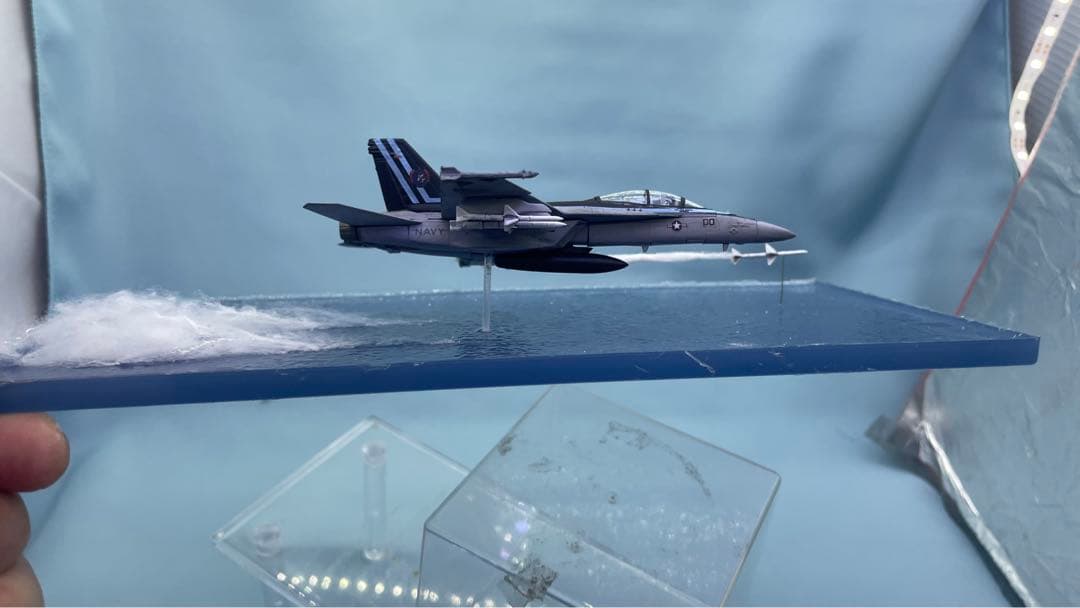 トップガン　マーヴェリック　F18 ミサイル発射　ジオラマ エフトイズ