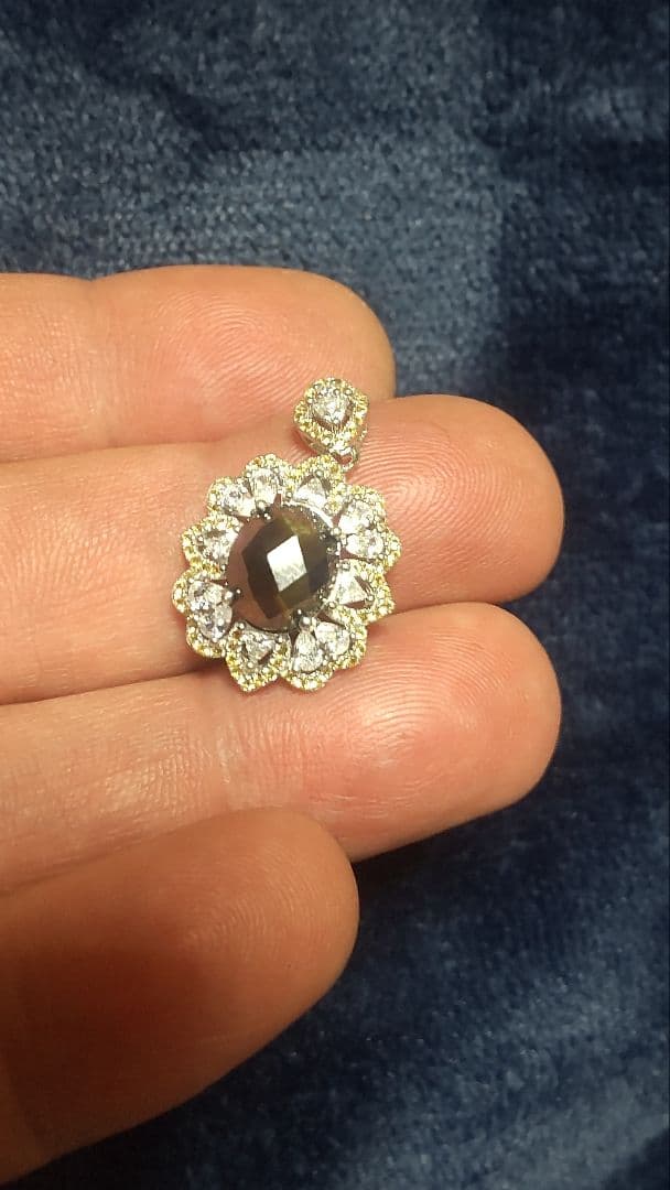 レインボーガーネット 奈良県天川村産 ペンダントトップ １