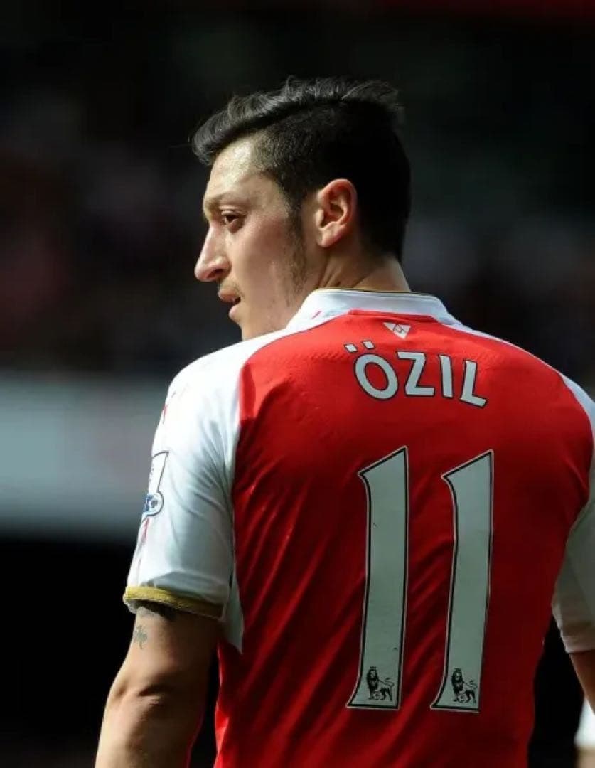 プーマプレミアリーグ15 16アーセナルFCサッカーユニフォームホームエジル赤白