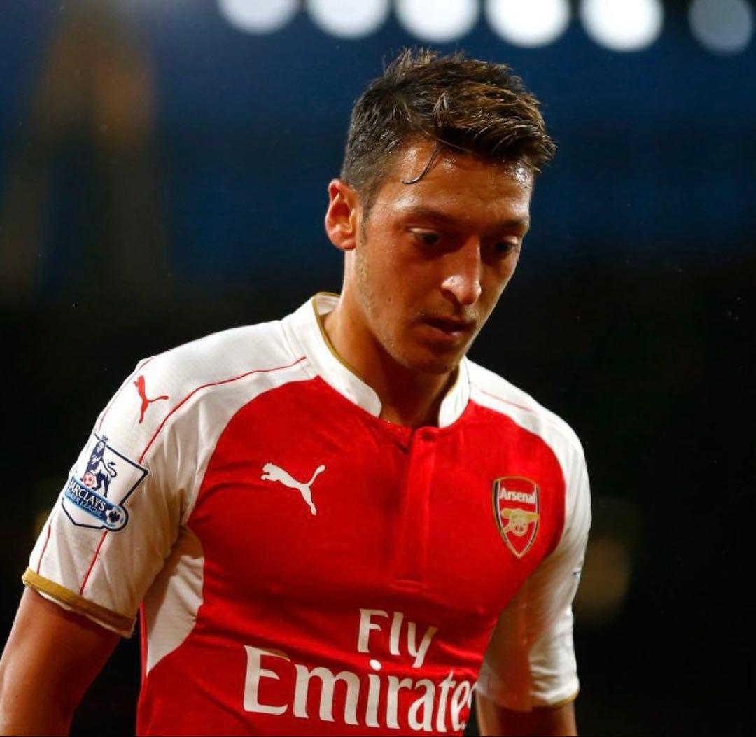 プーマプレミアリーグ15 16アーセナルFCサッカーユニフォームホームエジル赤白