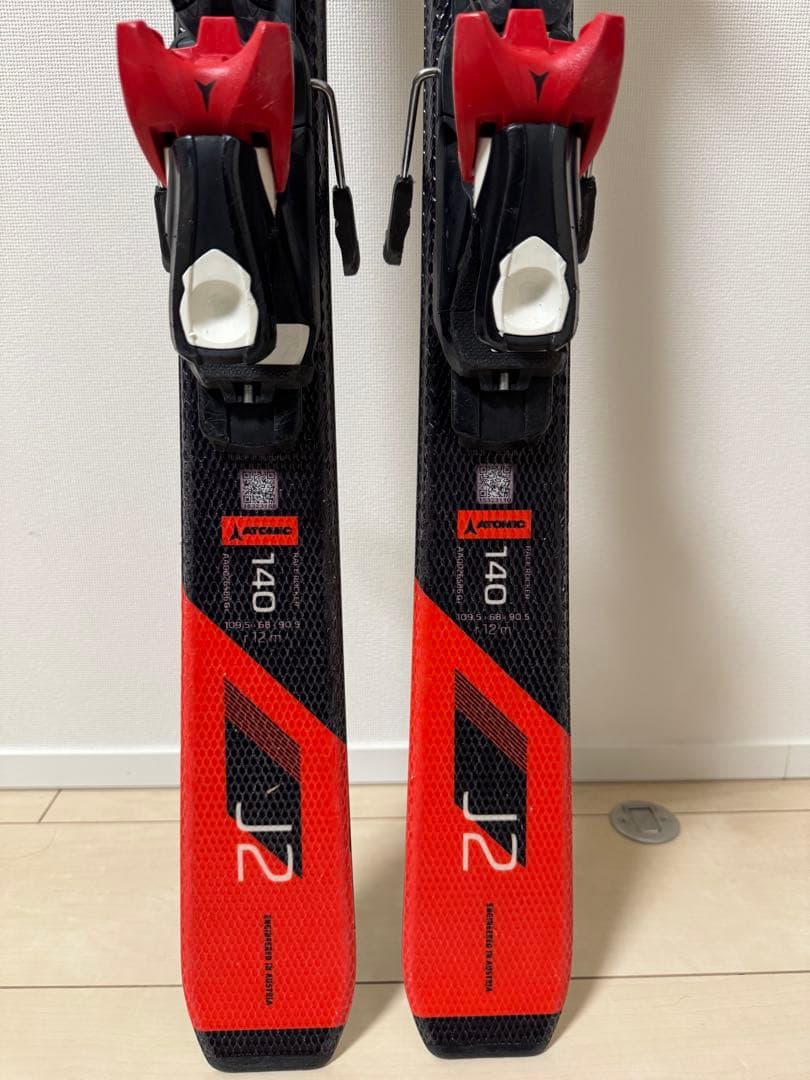 Atomic ジュニアスキー板 140cm Redster J2