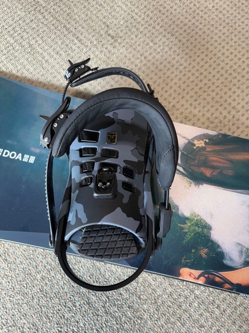 専用【東京・千葉市でお渡し】【郵送可】CAPiTA スノーボード ⭐️ビンディング