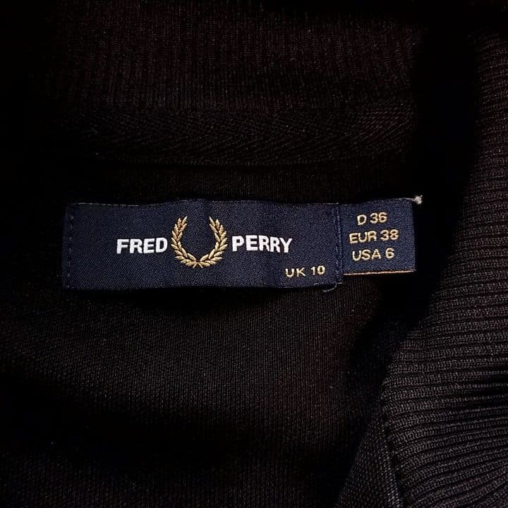 FRED PERRYトラックジャケット Ｍ ブラック フレッドペリー 黒