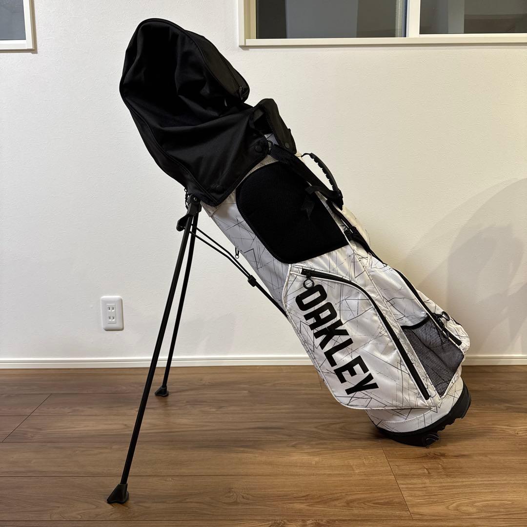 OAKLEY キャディバッグ スタンド付き ホワイト/ブラック