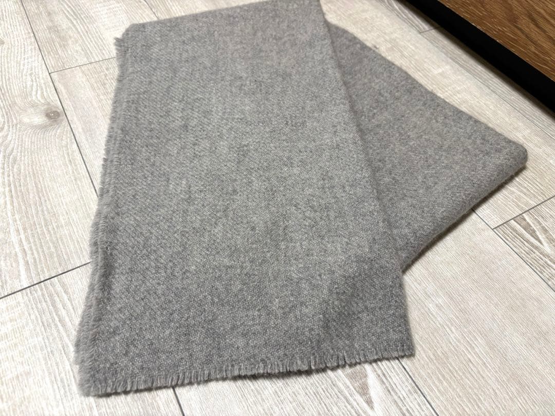 Johnstons of Elgin カシミヤマフラーストール　グレー