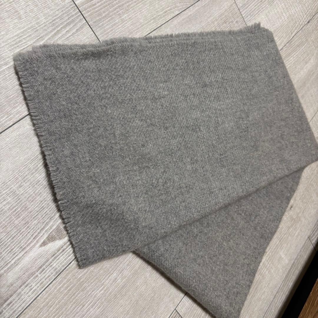 Johnstons of Elgin カシミヤマフラーストール　グレー