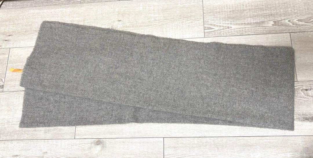 Johnstons of Elgin カシミヤマフラーストール　グレー