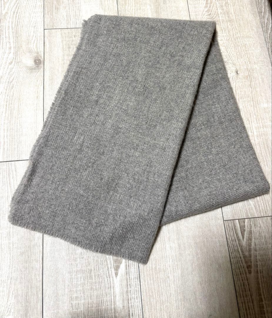 Johnstons of Elgin カシミヤマフラーストール　グレー