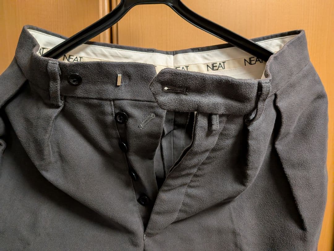 NEATキンダーマン社 velvetonモールスキン テーパード 44