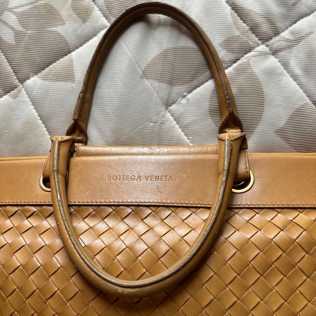 BOTTEGA VENETA ベージュ編み込みバッグ