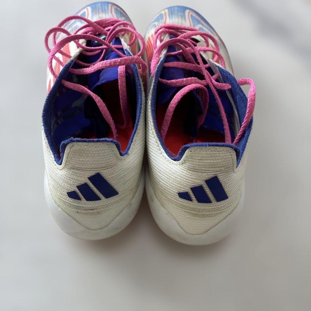 adidas サッカーシューズ ハイカット ホワイト/ブルー/ピンク