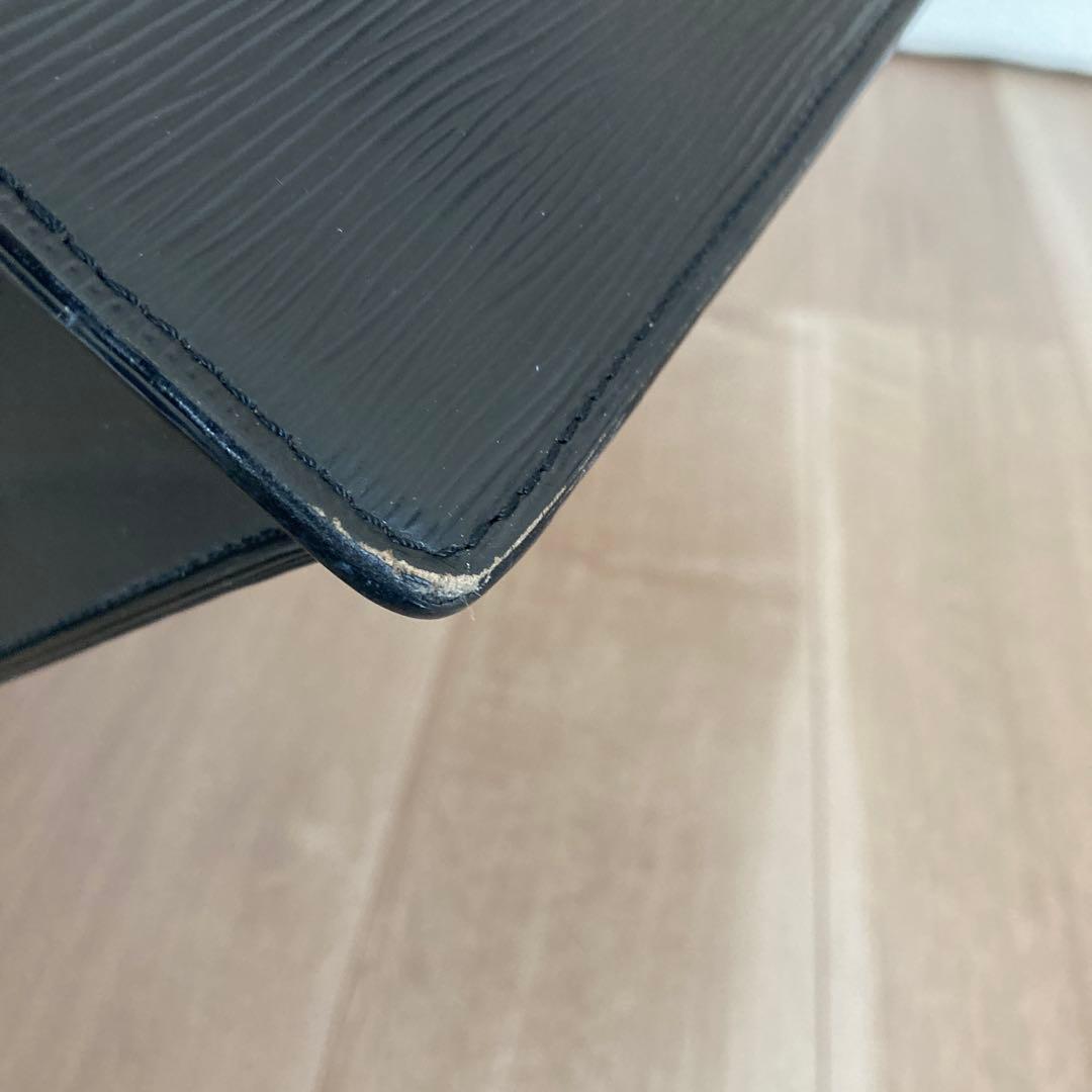 ルイヴィトン エピ リヴィエラ