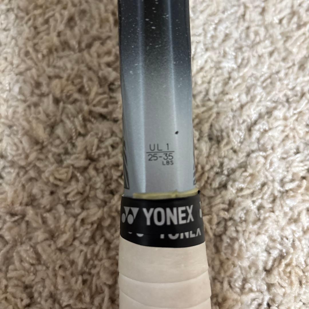 ヨネックスVOLTRAGE 8V （ボルトレイジ8V）UL1