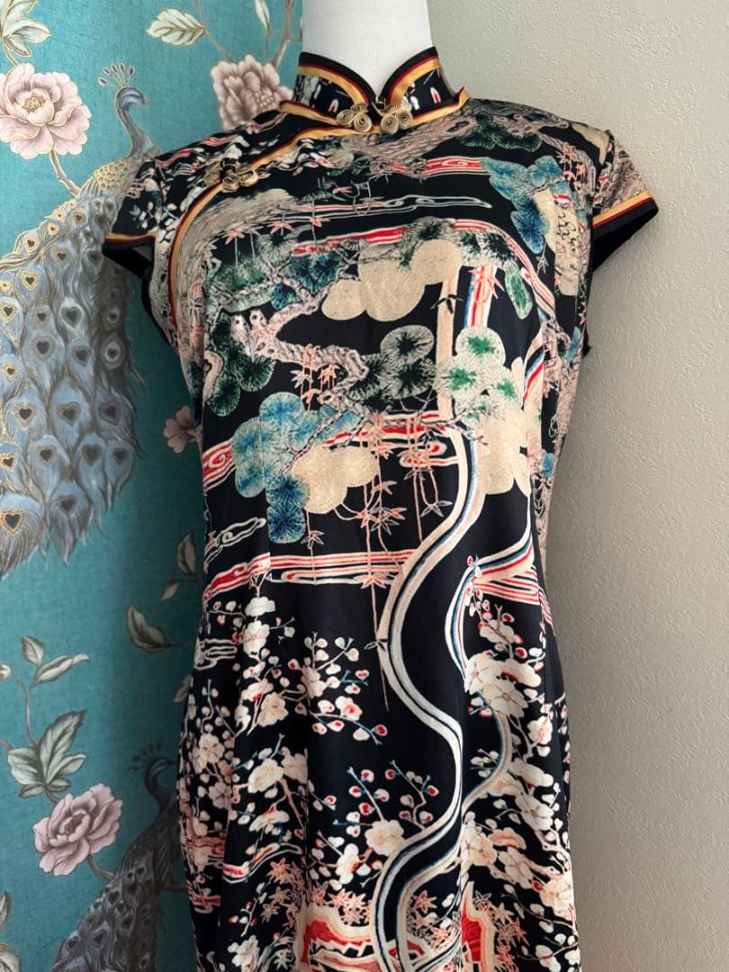 逸品！！本場中国製✴︎レア˚✧₊⁎和柄 日本画風 チャイナドレス✴︎ブラック✴︎