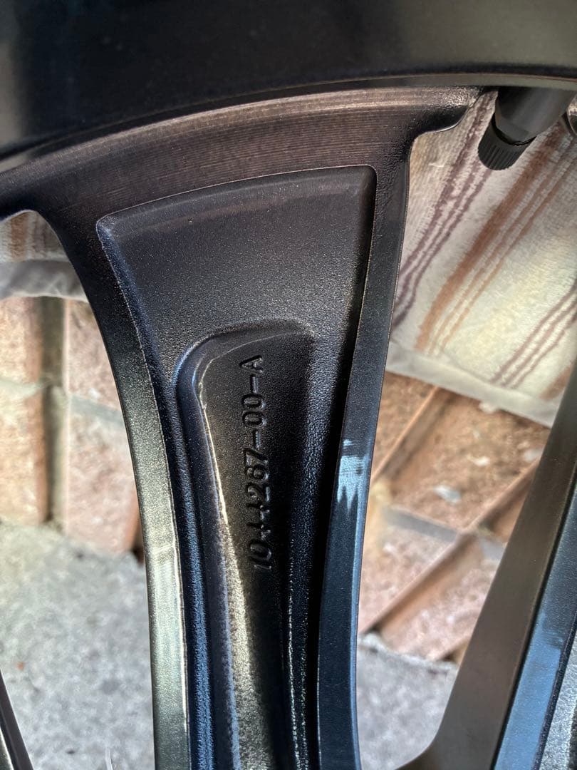 Tesla テスラモデル3純正　20インチ　ホイール、タイヤセット