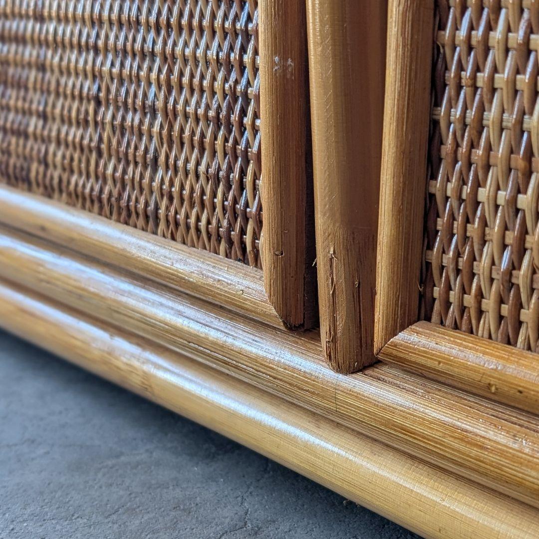 【古家具】ヴィンテージ・ラタンの小さめローチェスト　ローボード キャビネット