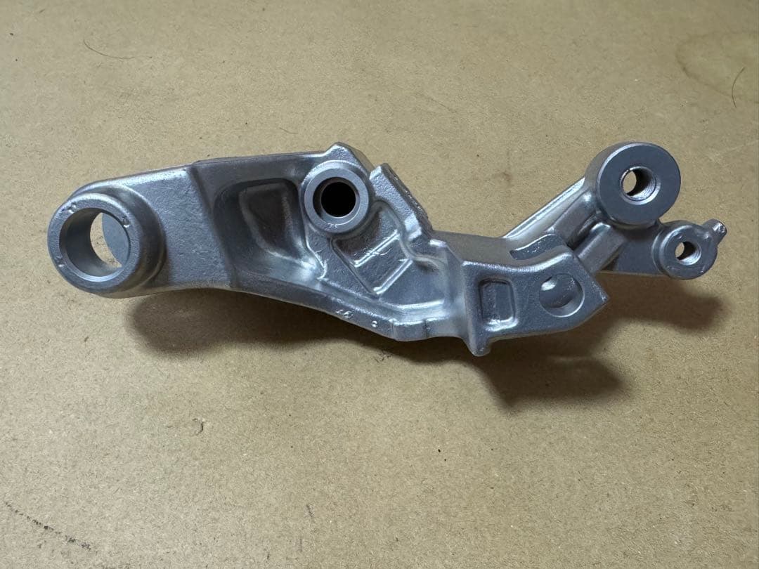 CBR400F 純正　前後　キャリパーサポート　セット