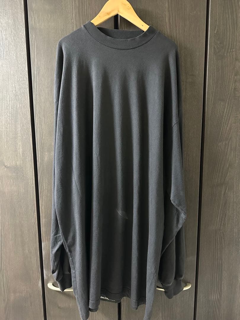 BALENCIAGA ロゴ tシャツ オーバーサイズ　693949 TMVC1